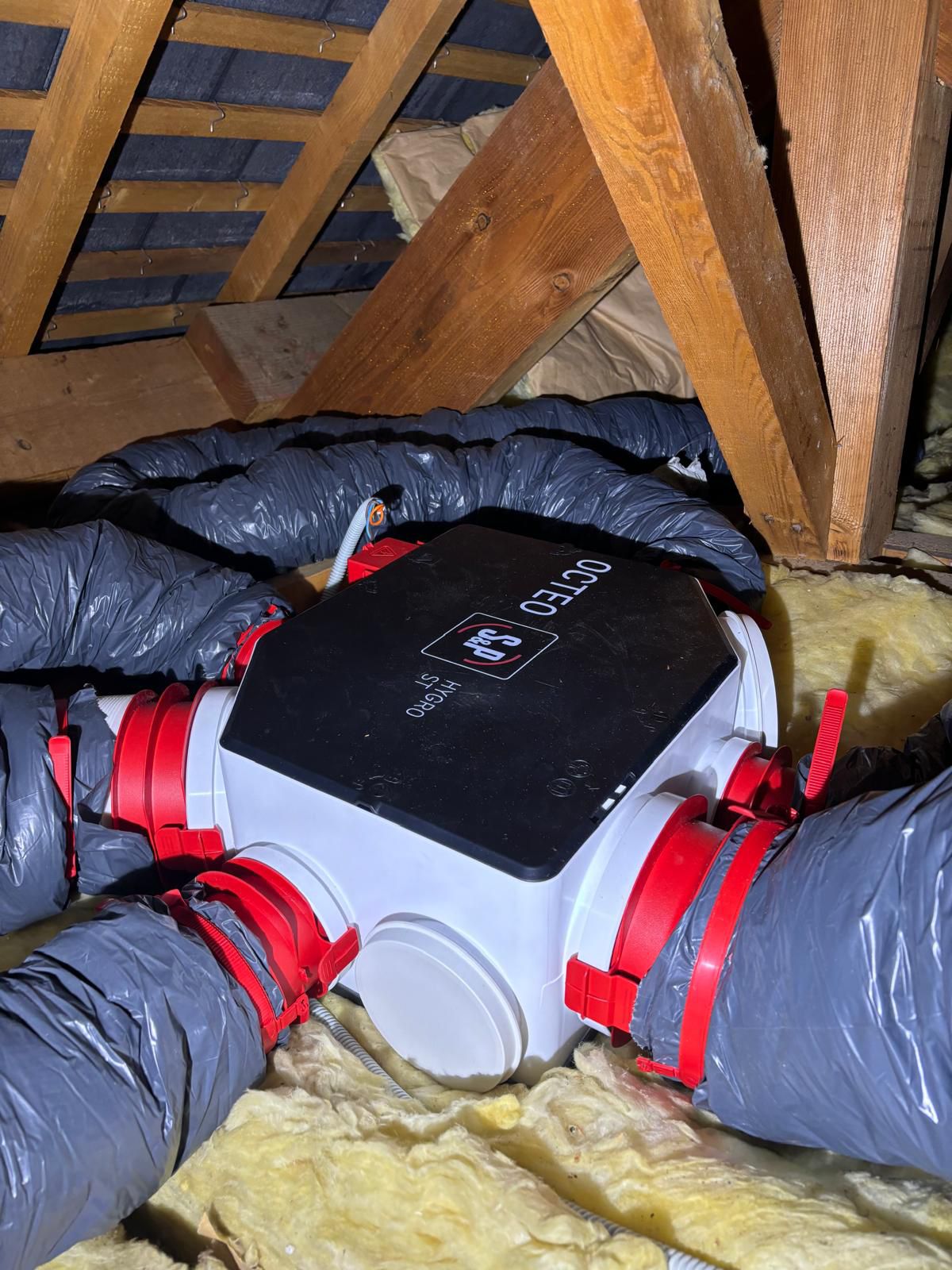 Installation d'une ventilation mécanique - Nantes - Combles