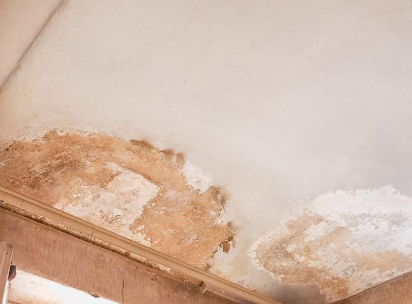 Humidité maison plafond - Humidité Hiver