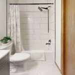 Comment bien ventiler une salle de bain sans VMC ?