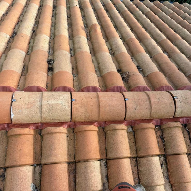 Couvreur Bouguenais - Rénovation faitage